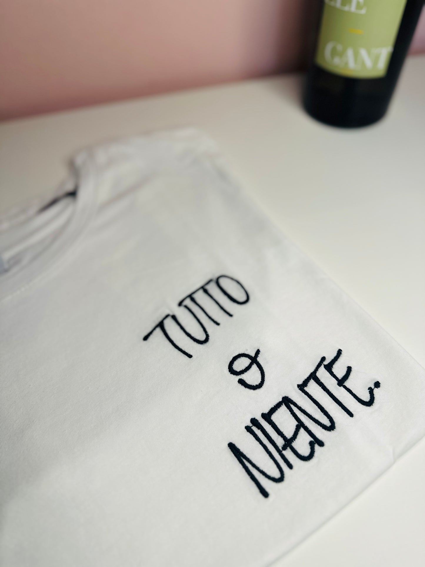 T-shirt ricamo tutto o niente