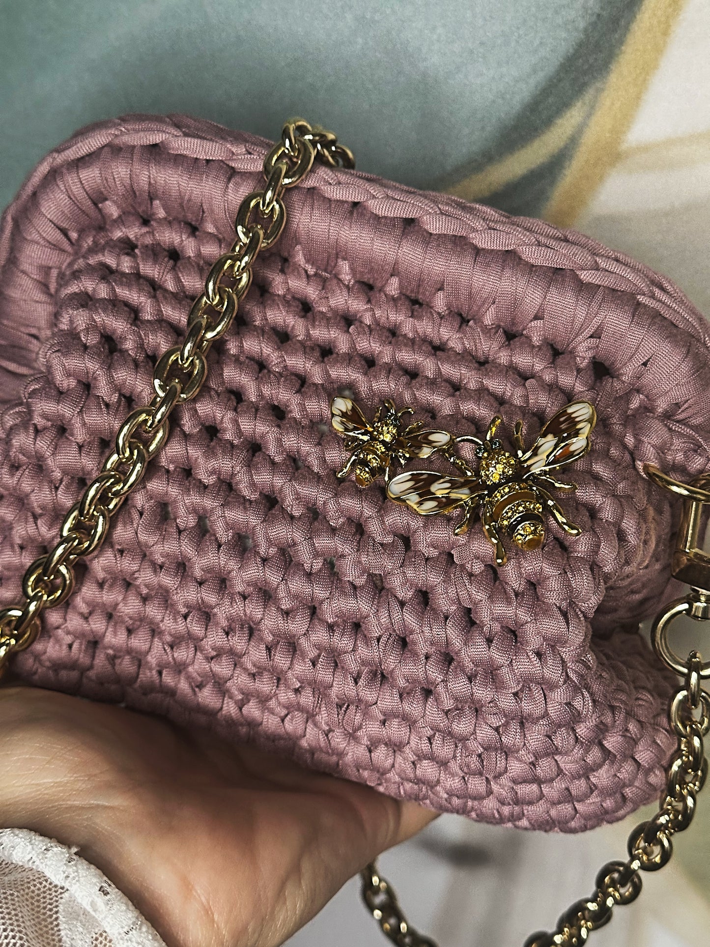 Clutch malva con tracolla