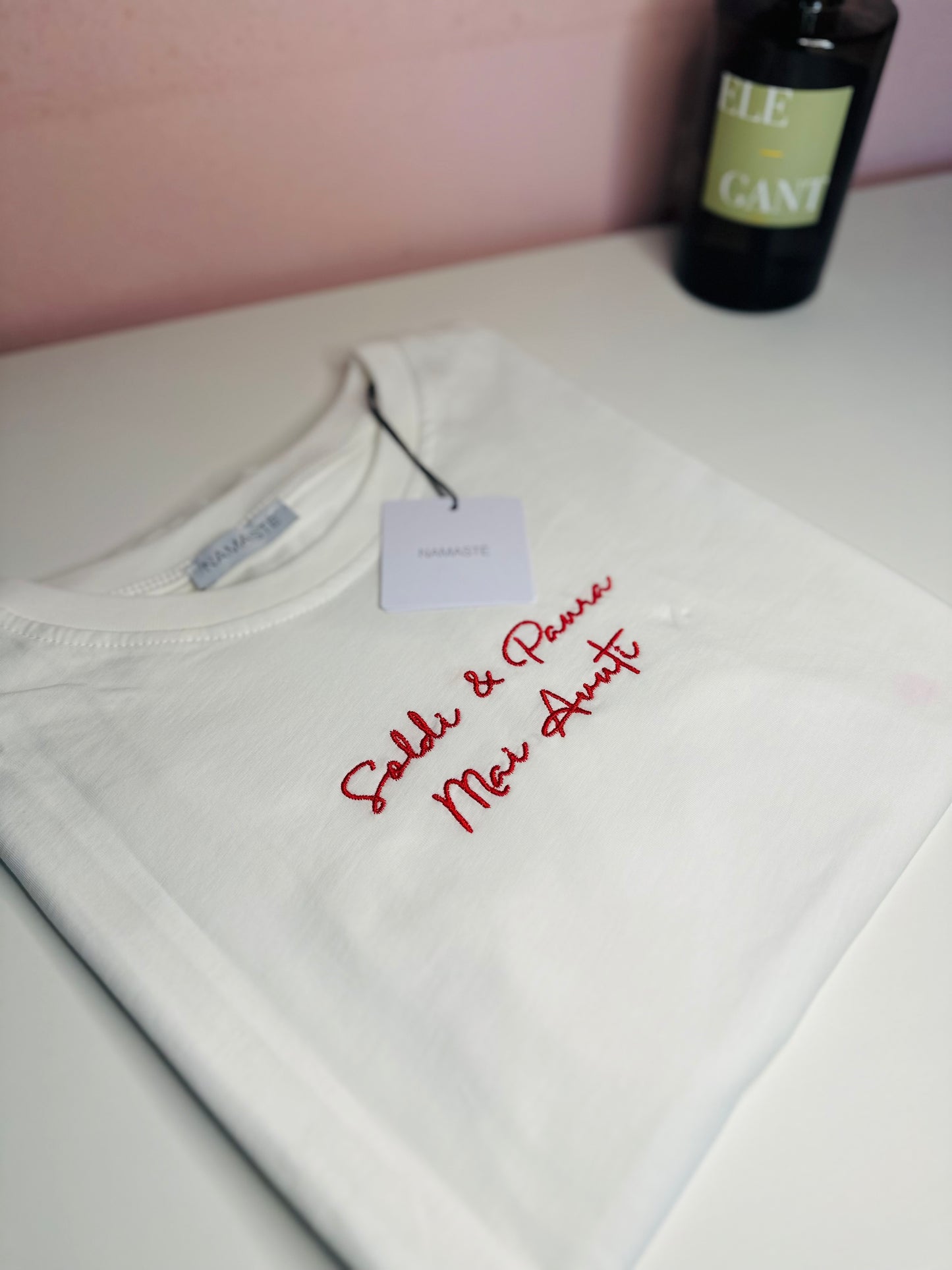 T-shirt ricamo soldi e paura