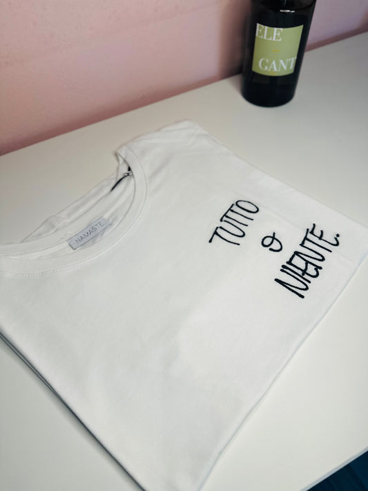 T-shirt ricamo tutto o niente