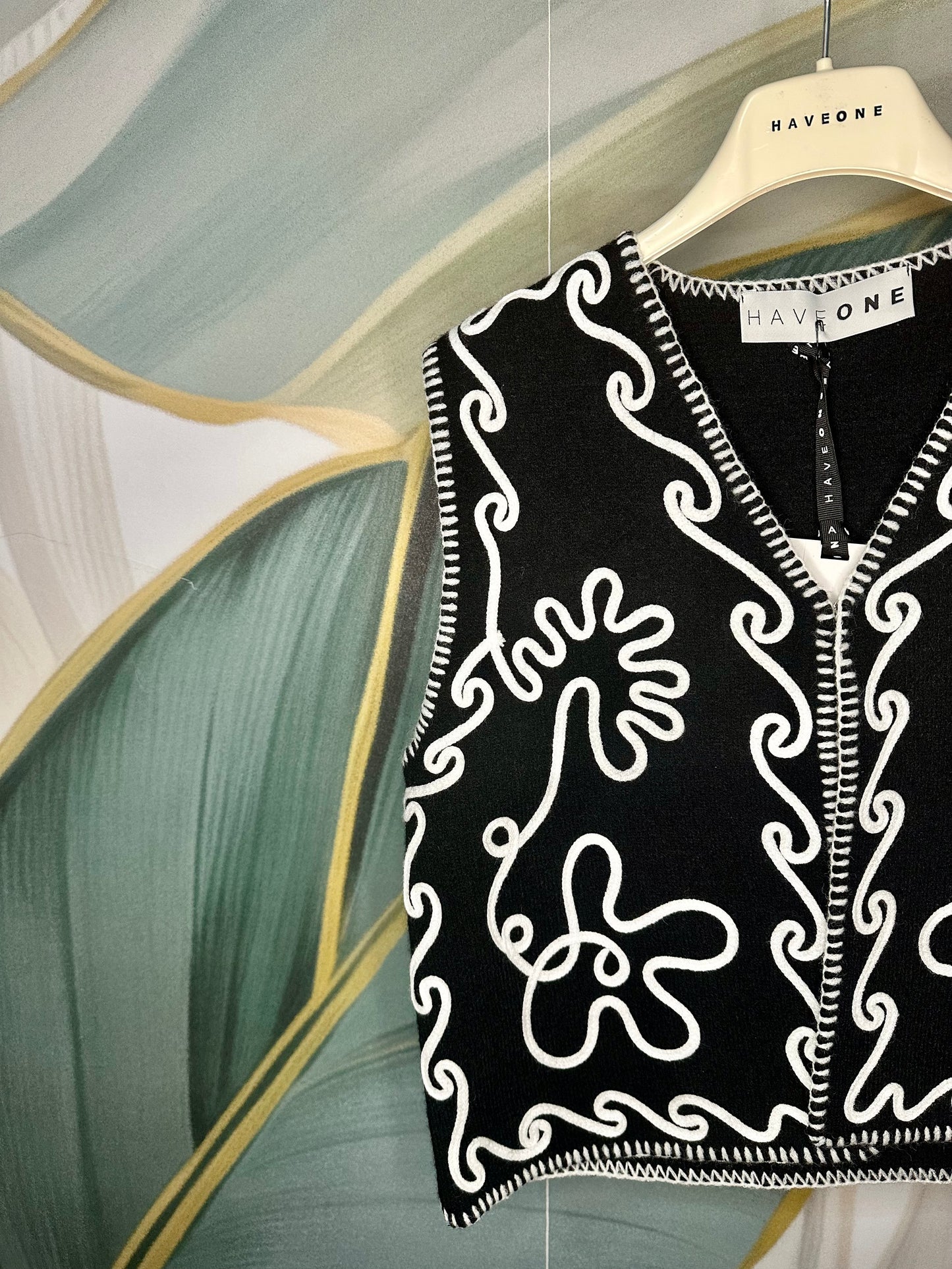 Gilet HaveOne Nero con ricamo