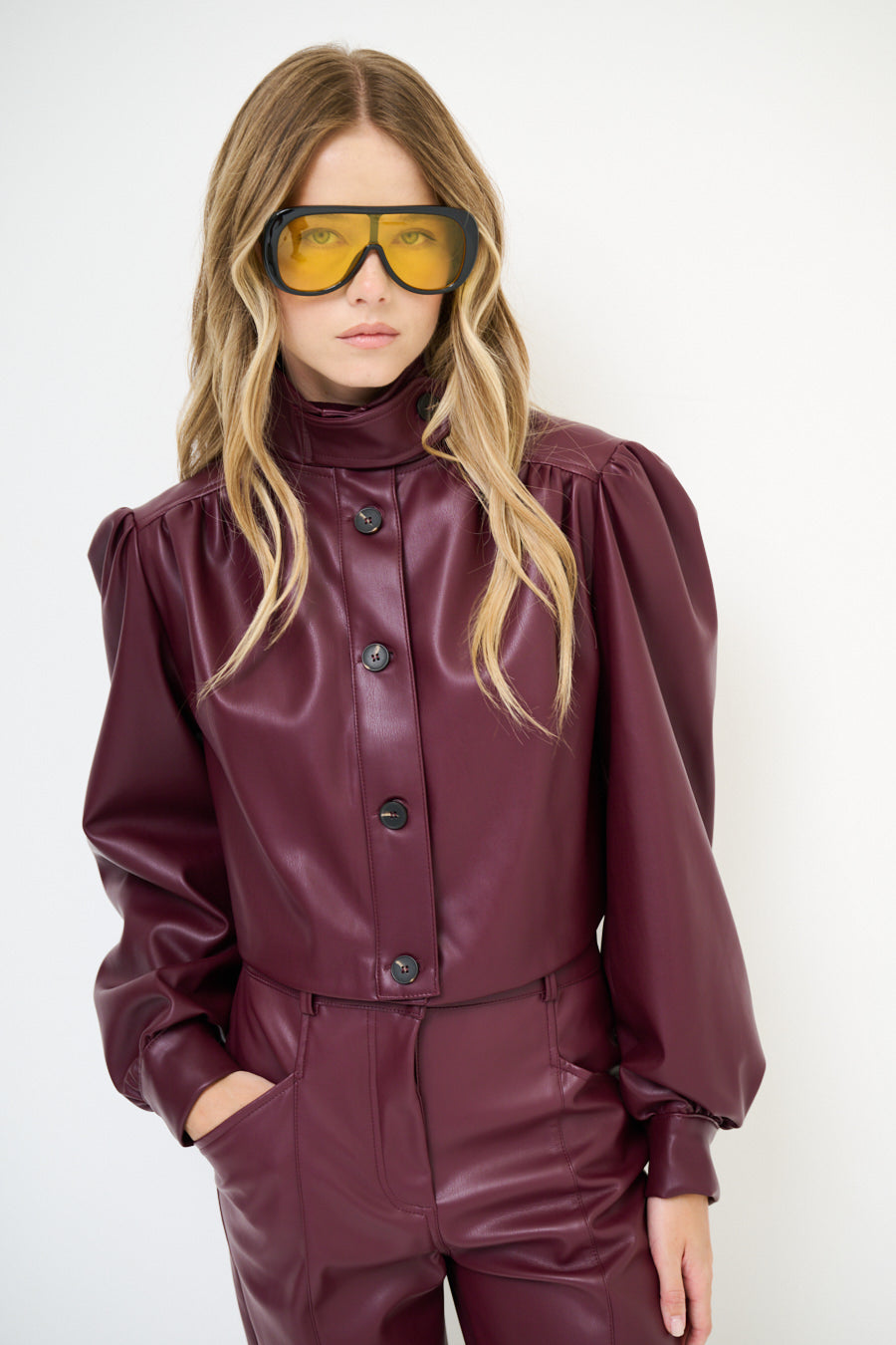 Giacca ecopelle spalle a sbuffo VINO - Kikisix